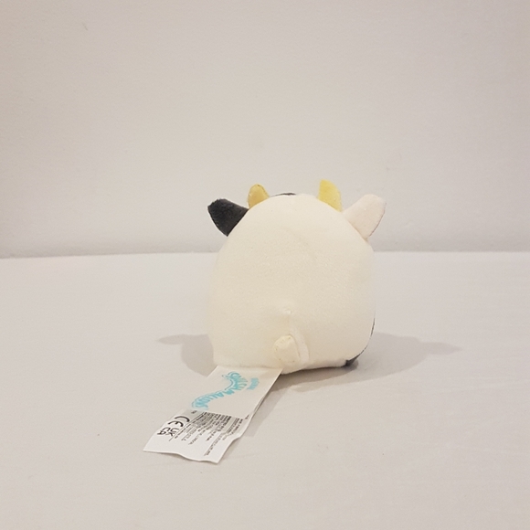 Connor Collector's Tin Cow Squishmallow - Picture 3 of 4